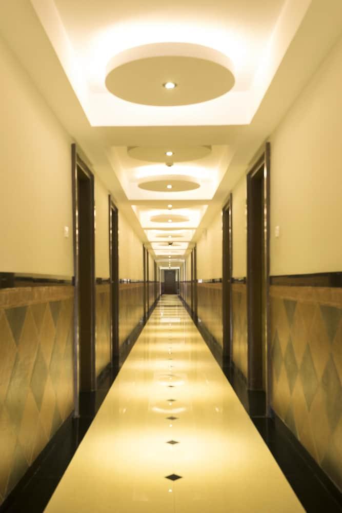 Clinton Park Inn Velankanni Exterior foto