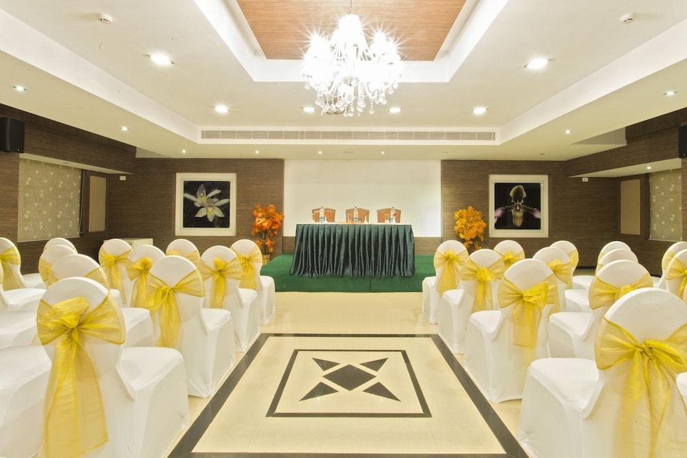 Clinton Park Inn Velankanni Exterior foto