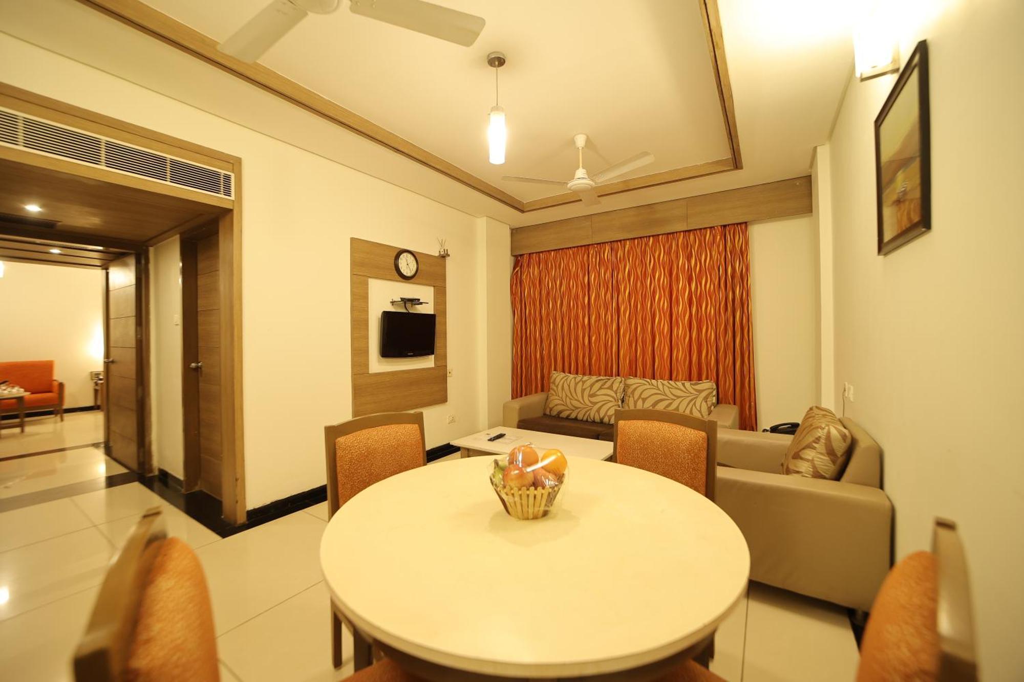 Clinton Park Inn Velankanni Exterior foto