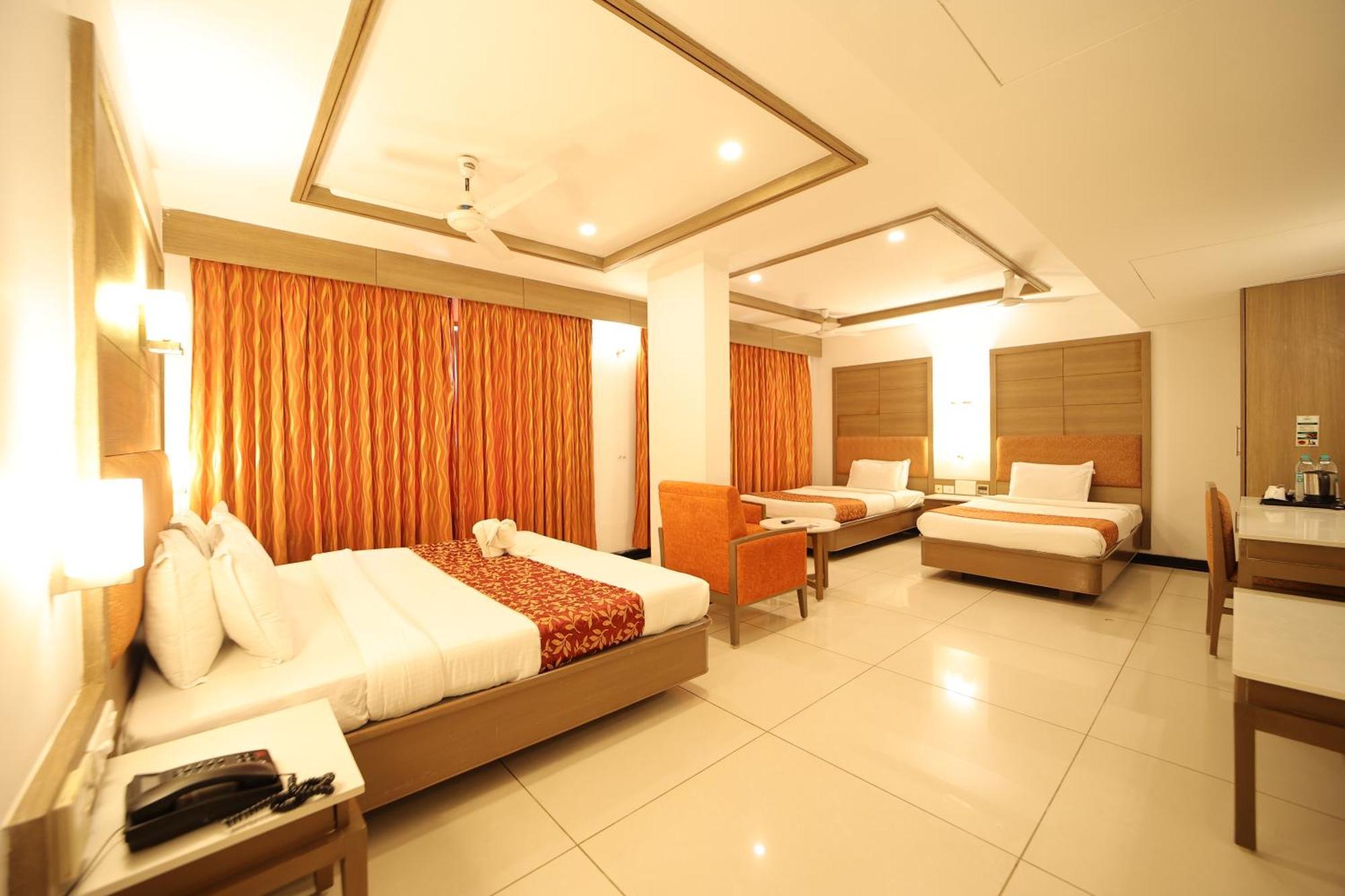 Clinton Park Inn Velankanni Exterior foto