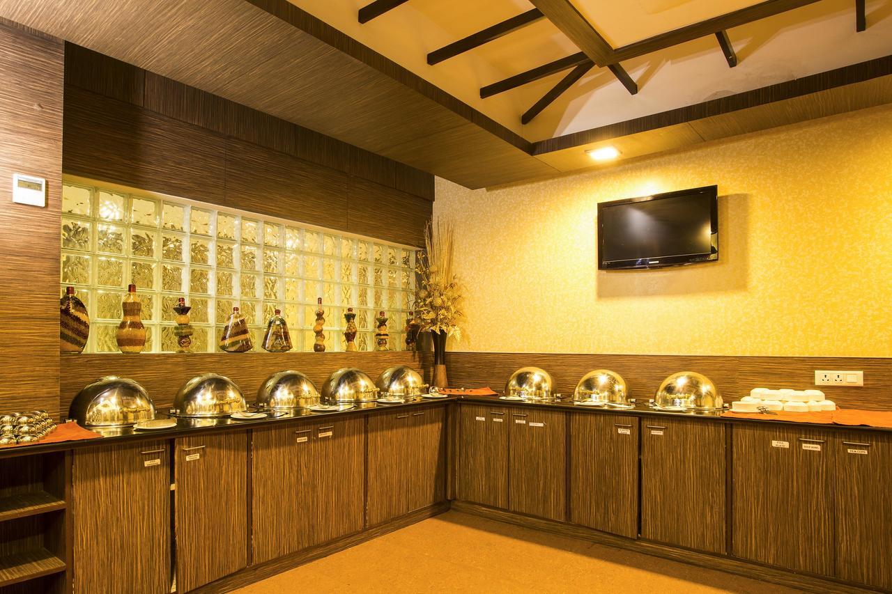 Clinton Park Inn Velankanni Exterior foto